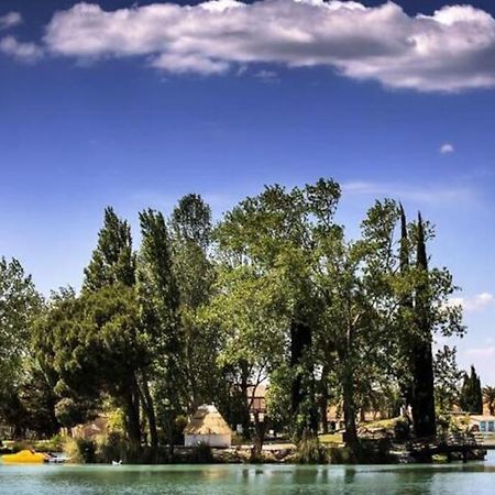 Appartement Residence Vacances Amandier Arles Bagian luar foto