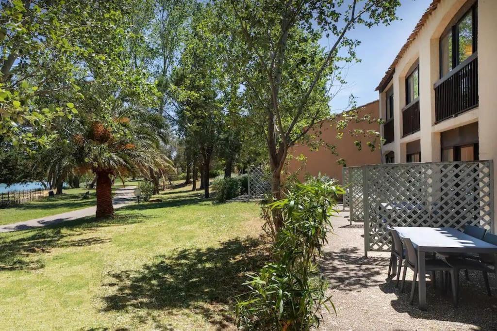 Appartement Residence Vacances Amandier Arles Bagian luar foto
